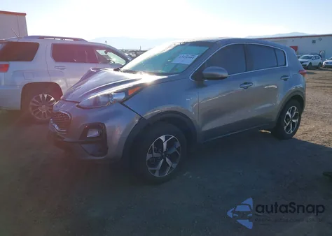 2020 Kia Sportage Lx z USA, uszkodzony, nr VIN KNDPMCAC3L7637621